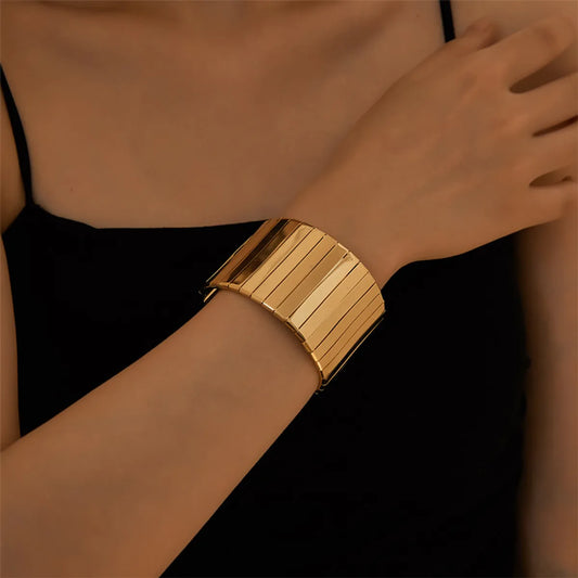 Elegant Spiral Stripe Stainless Steel Plating Gold Plated Silver Plated