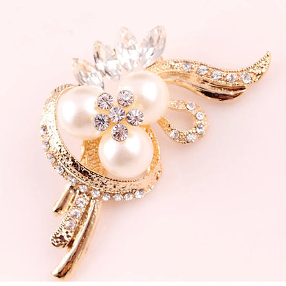 Elegant Star Flower Snowflake Imitation Pearl Alloy Rhinestone Women'S Brooches