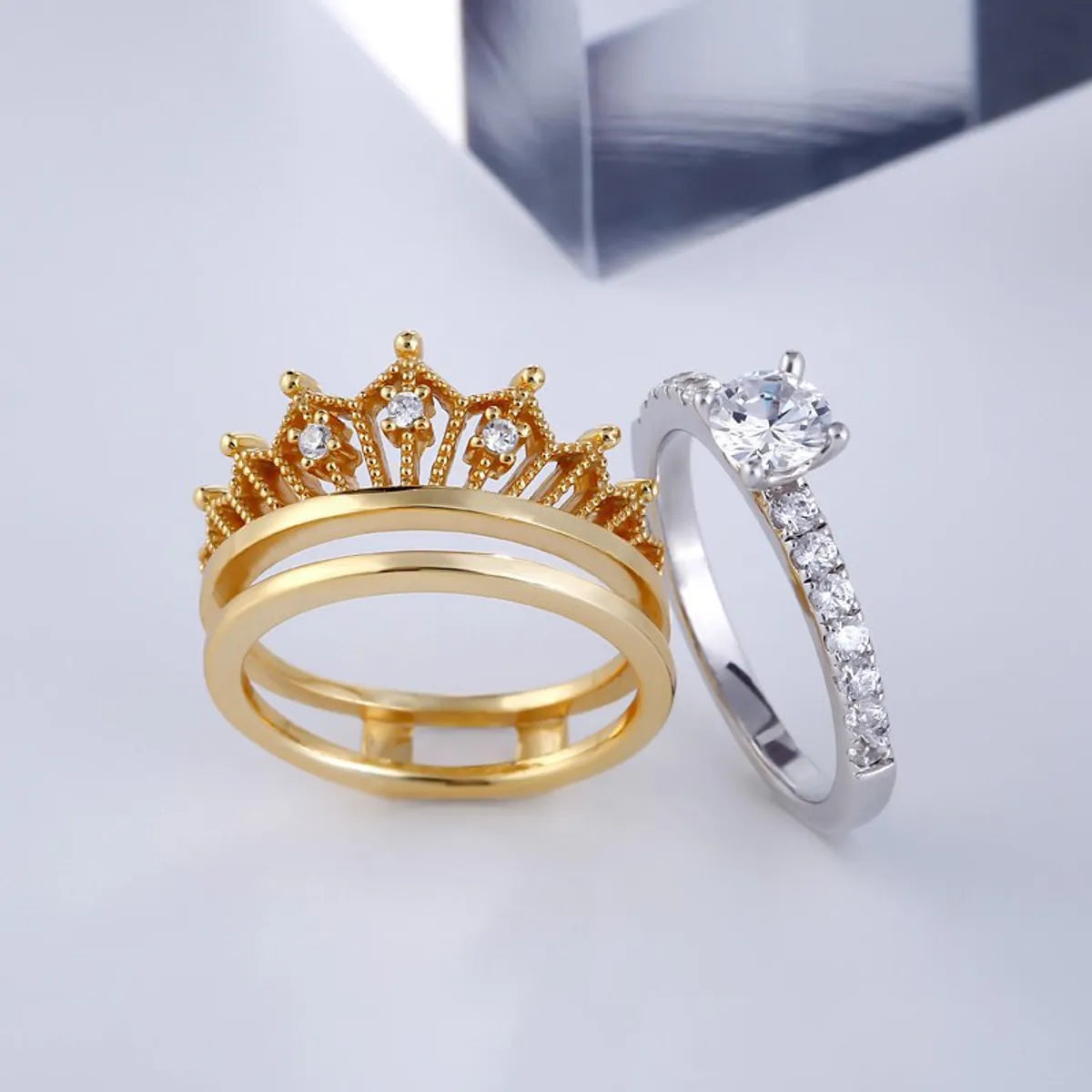 Elegant Streetwear Crown Alloy Plating Inlay Artificial Gemstones Zircon Women'S Rings