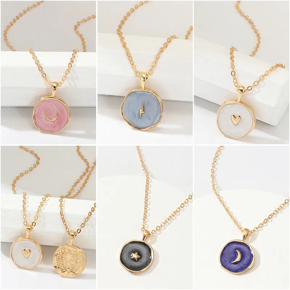 Elegant Streetwear Moon Alloy Women'S Pendant Necklace