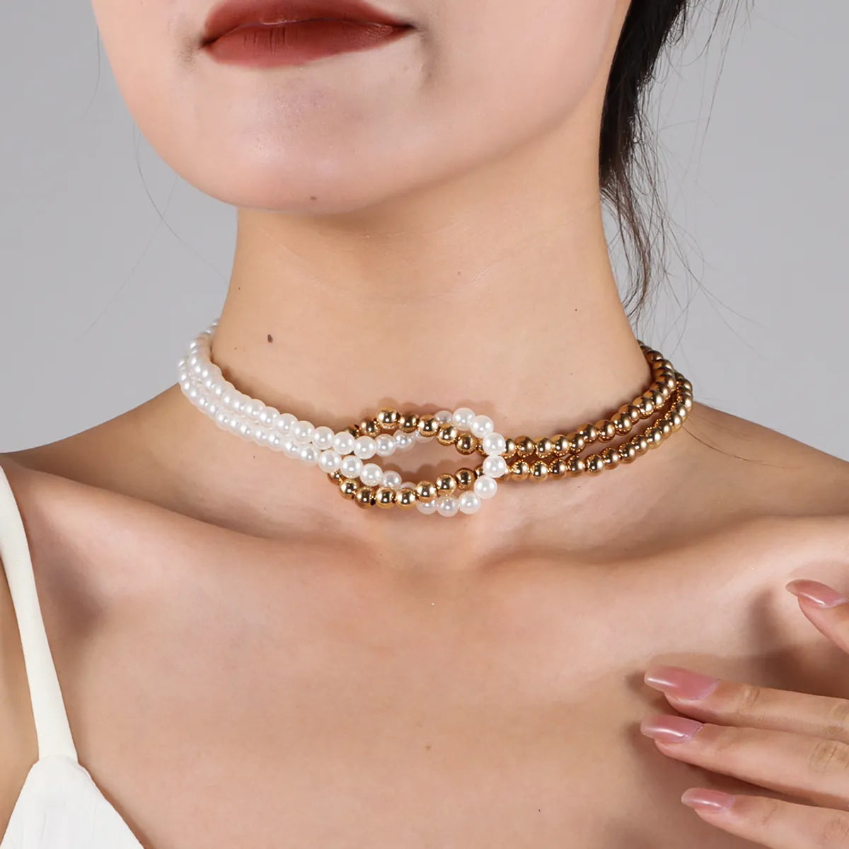 Elegant Sweet Classic Style Round Oval Imitation Pearl Alloy Plastic Wholesale Choker