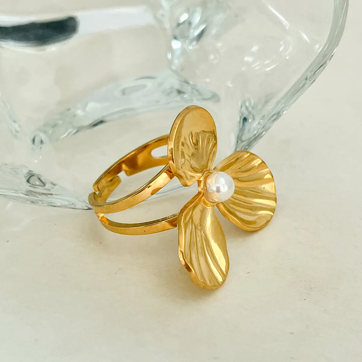 304 Stainless Steel 14K Gold Plated Elegant Sweet Plating Inlay Flower Pearl Open Rings