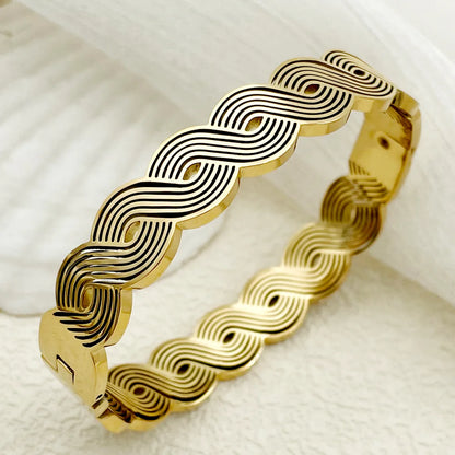 Elegant Twist 304 Stainless Steel 14K Gold Plated Bangle In Bulk