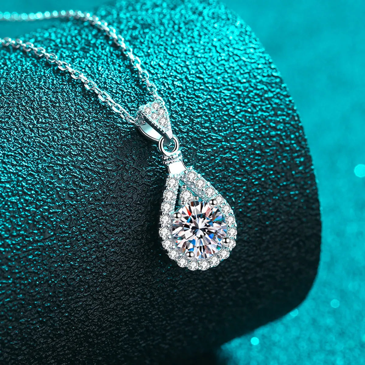 Elegant Water Droplets Sterling Silver Moissanite Zircon Pendant Necklace In Bulk