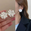 Elegant White Flower Stud Earrings For Women Alloy Electroplated Floral Sweet Minimalist Fashion Jewelry