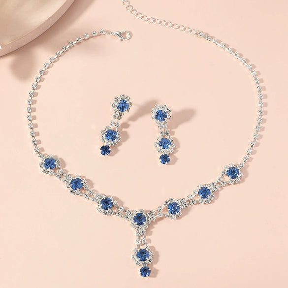 Elegant Women's Rhinestone Necklace And Earrings Jewelry Set With Water Wave Chain Light Luxury Drop And Heart Pendant Design