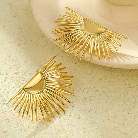 Elegant Women's Vintage Stainless Steel Half Sunflower Earrings With Electroplating