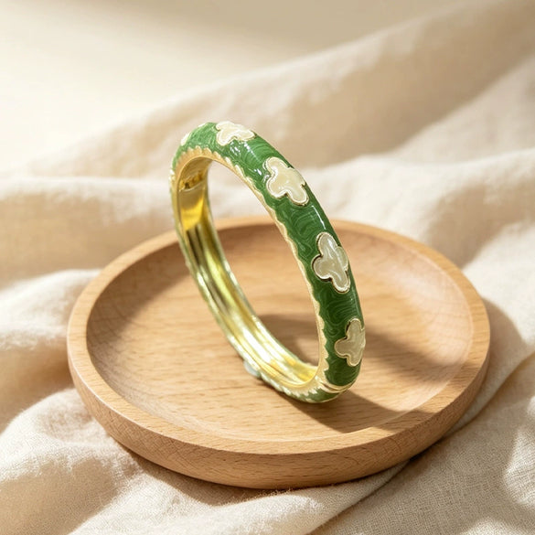 Enamel Clover Open Bangle Bracelets For Children Macaron Color Fresh Floral Jewelry Accessories With Plated Finish Wholesale