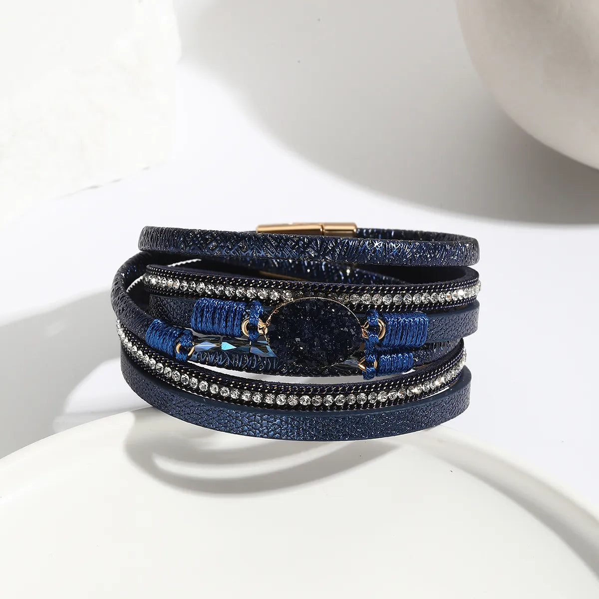 Ethnic Style Bohemian Classic Style Geometric Oval Pu Leather Gravel Inlay Zircon Women'S Bangle