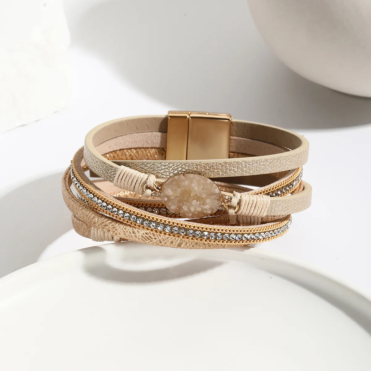 Ethnic Style Bohemian Classic Style Geometric Oval Pu Leather Gravel Inlay Zircon Women'S Bangle