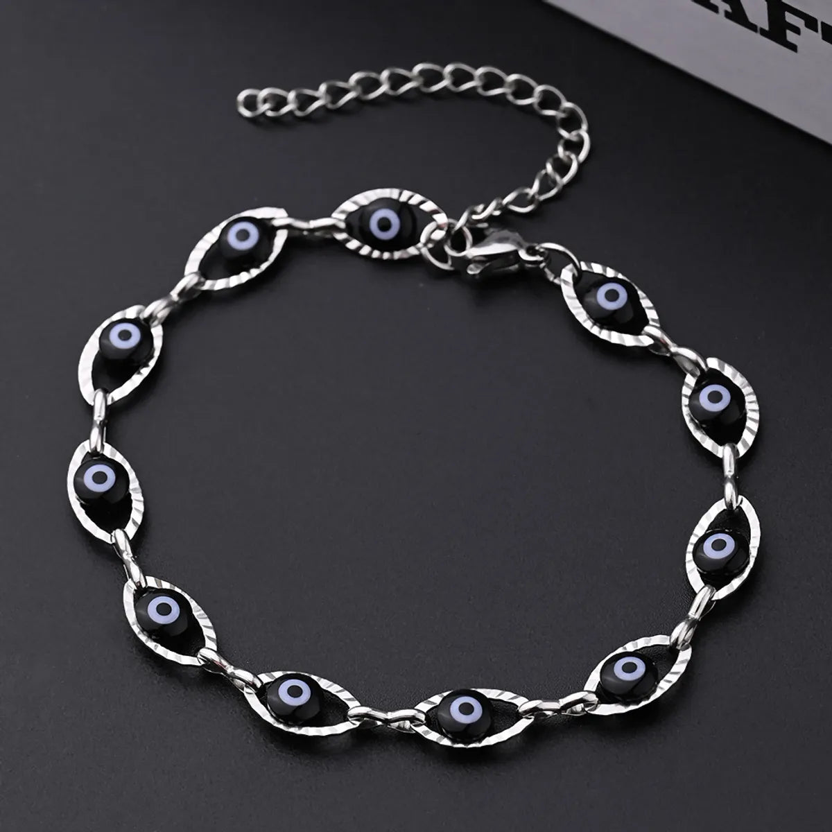 Ethnic Style Classic Style Artistic Slidable Devil'S Eye Oval 304 Stainless Steel Bracelets In Bulk