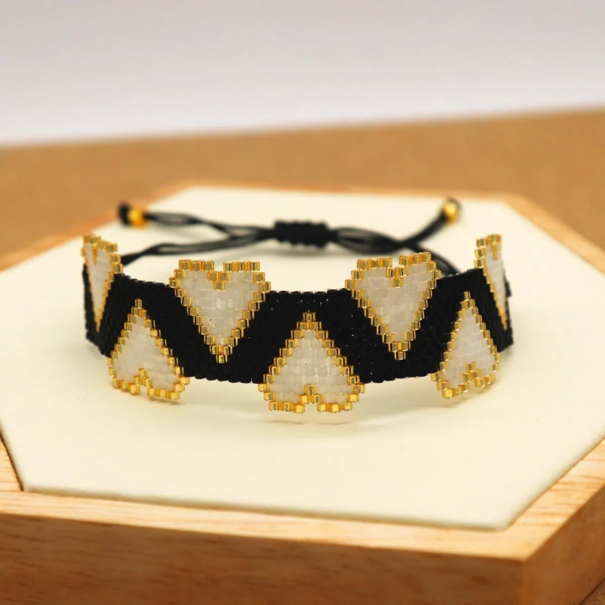 Ethnic Style Heart Shape Glass Knitting Women's Bracelets 1 Piece