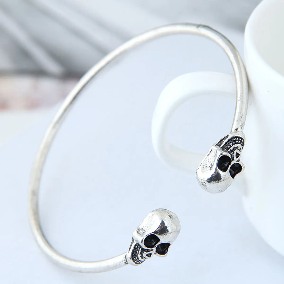 European And American Fashion Metal Simple Skull Personality Open Bracelet