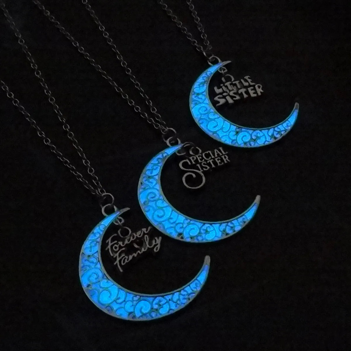 European And American Halloween Hot Hollow Moon Luminous Lucky Tree Clavicle Chain Accessories Necklace Factory In Stock Ornament