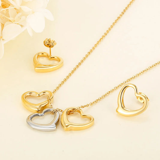 Wholesale Fashion Heart Titanium Steel