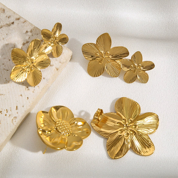 Exaggerated Asymmetrical Floral Stainless Steel Women's Earrings With Electroplating
