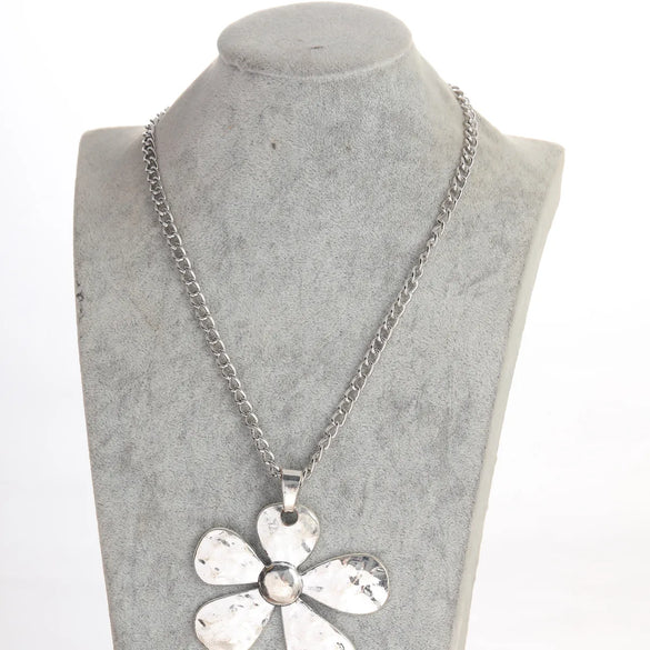 Exaggerated Butterfly Alloy Patchwork Women'S Necklace