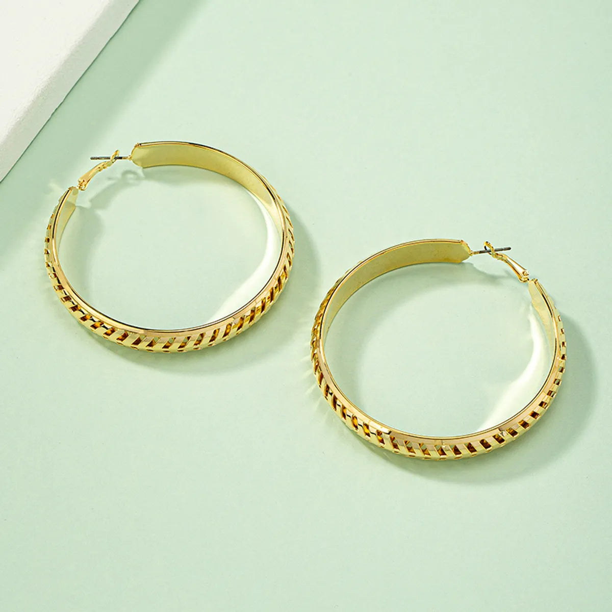 Exaggerated Circle Alloy Plating Women's Hoop Earrings 1 Pair