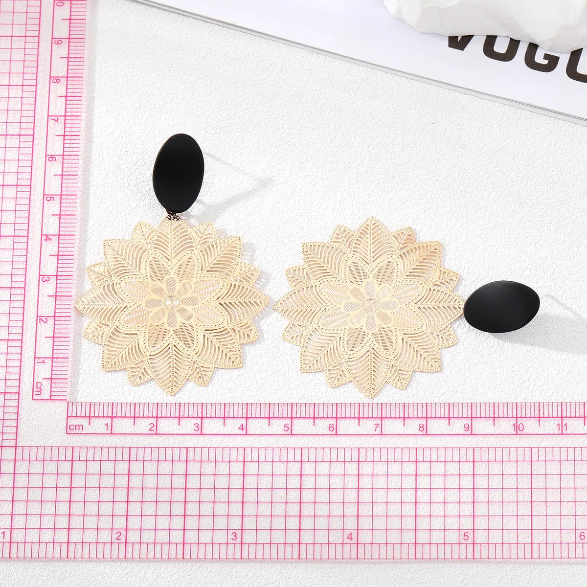 Exaggerated Flower Alloy Hollow Out Women's Drop Earrings 1 Pair