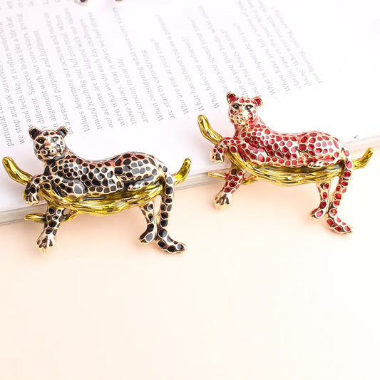 Exaggerated Handmade Cheetah Alloy Enamel Unisex Brooches