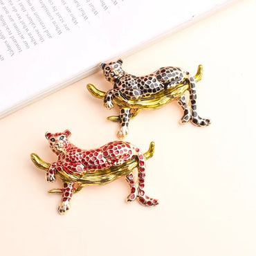 Exaggerated Handmade Cheetah Alloy Enamel Unisex Brooches