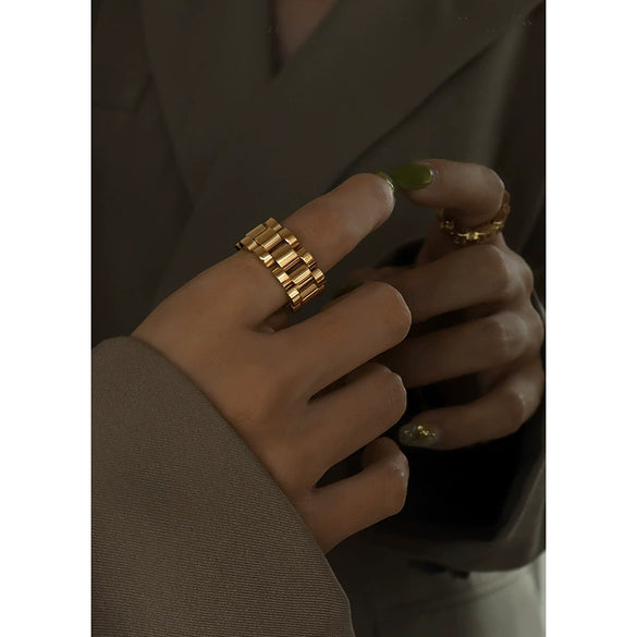 Exaggerated Handmade Titanium Steel Ring With Geometric Pattern For Women