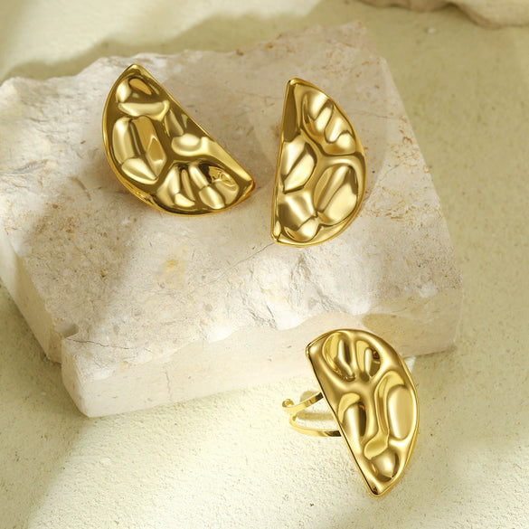 Exaggerated Highend Titanium Steel And Stainless Steel Women's Earrings And Ring Set With Geometric Hammer Pattern And Electroplating Treatment