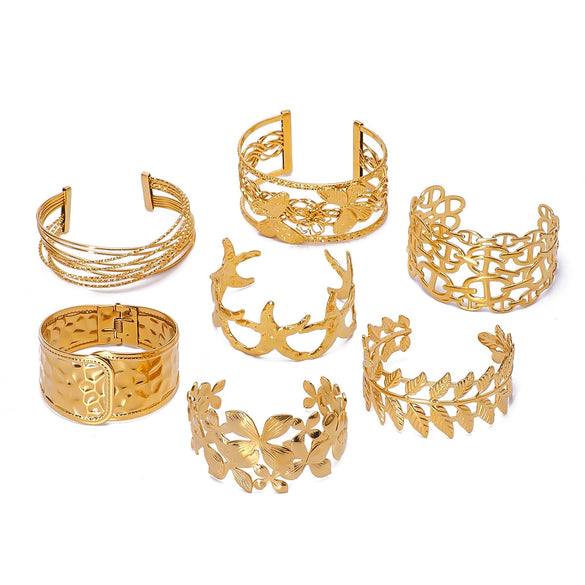 Exaggerated Hollow Flower Starfish Leaf Opening Women's Bracelet In Titanium And Stainless Steel With 18K Furnace Vacuum Plating