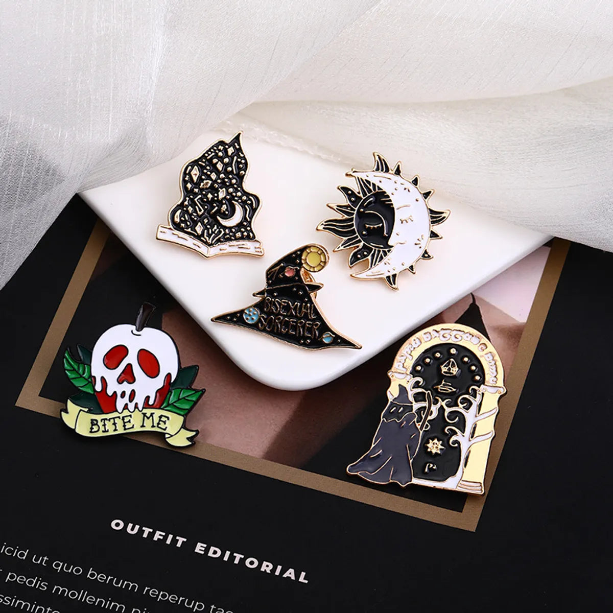 Exaggerated Letter Alloy Stoving Varnish Unisex Brooches