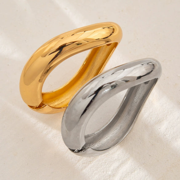 Exaggerated Metal Glow Spring Punk Irregular Open Women's Bracelet With Electroplating And Geometric Style