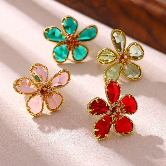 Exaggerated Retro Flower Open Ring With Transparent Zircon Crystal Threedimensional Multifaceted Floral Design And Goldplated Copper Finish