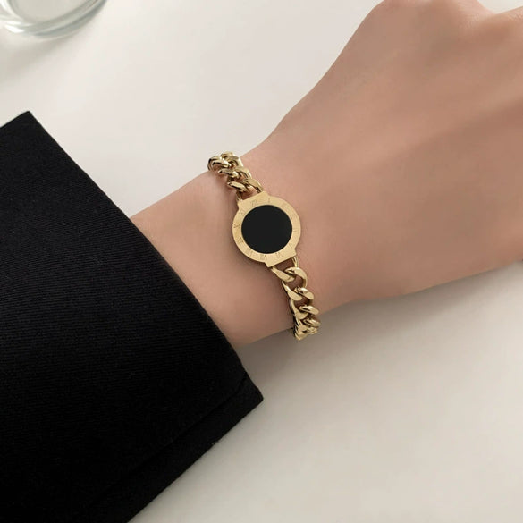 Exaggerated Round Titanium Steel Bracelet And Short Clavicle Chain With Geometric Pattern And Electroplating For Unisex
