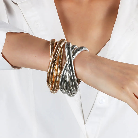 Exaggerated Simple Style Oversized Geometric Solid Color Iron Wholesale Bangle