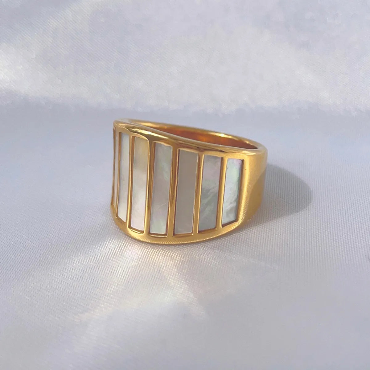 Exaggerated Simple Style Rectangle Titanium Steel Shell Wide Band Ring In Bulk