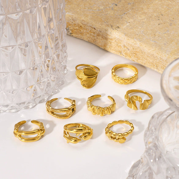Exaggerated Style Titanium Steel Geometric Pleated Stereo Petal Design Gold Plated Ring For Women