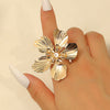 Exaggerated Stylish Geometric Metal Flower Leaf Alloy Ring For Women With Electroplating