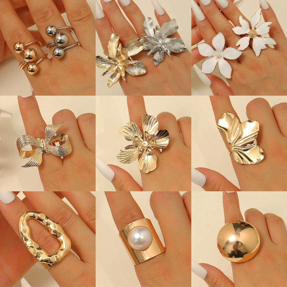 Exaggerated Stylish Geometric Metal Flower Leaf Alloy Ring For Women With Electroplating