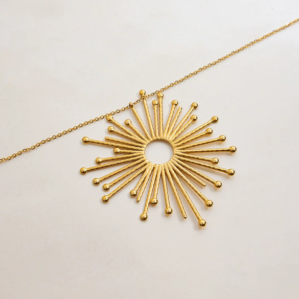 Exaggerated Titanium Steel And Stainless Steel Women's Jewelry Necklace With Geometric Shape And Electroplating Design