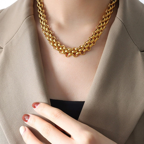 Exaggerated Trendy Cool Elegant Jewelry Suit With Buckle Design Thick Chain Personality Necklace And All Match Gold Plated 316L Stainless Steel Bracelet Electroplated