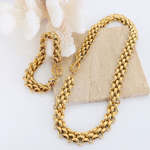 Exaggerated Trendy Cool Elegant Jewelry Suit With Buckle Design Thick Chain Personality Necklace And All Match Gold Plated 316L Stainless Steel Bracelet Electroplated