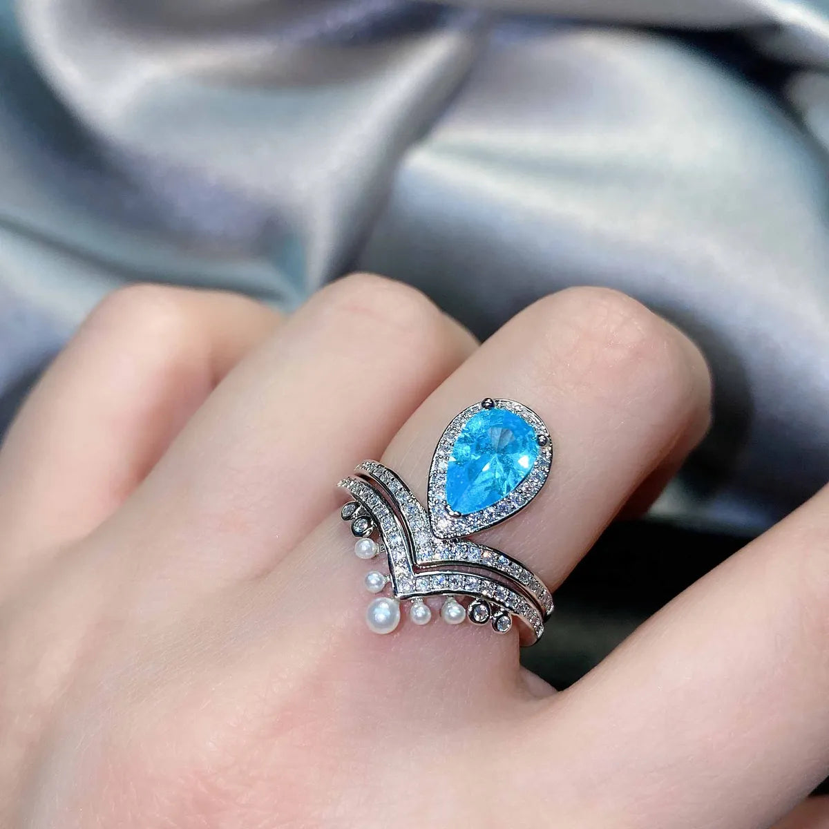 Tik Tok Live Stream Popular Imitation Natural Aquamarine Crown Diamond Ring Advanced Design Pearl Colored Gems Stacked Ring Female