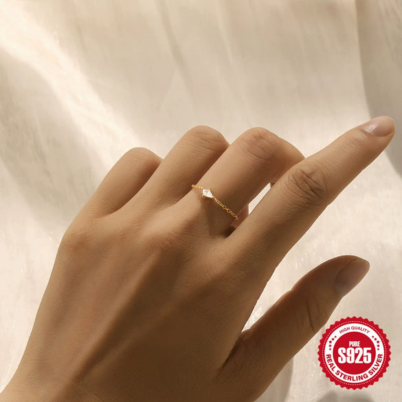 Exquisite Allmatch Kiteshaped Butterfly Zircon Adjustable Fashion Ring In Silver With Electroplating