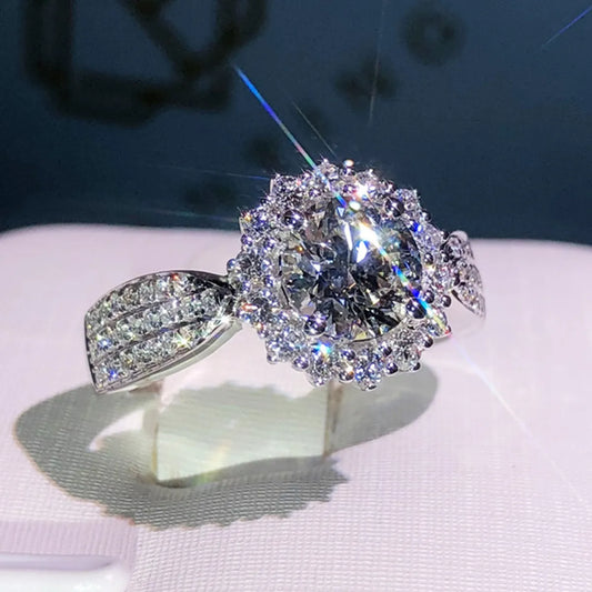 Exquisite Gypsophila Micro-inlaid Zircon Ring Fashion Wedding Ring Accessories