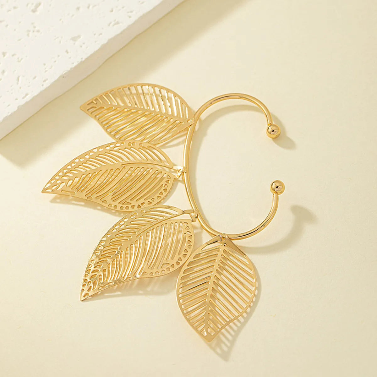 Fairy Style Oversized Leaves Alloy Plating Gold Plated Women's Ear Clips