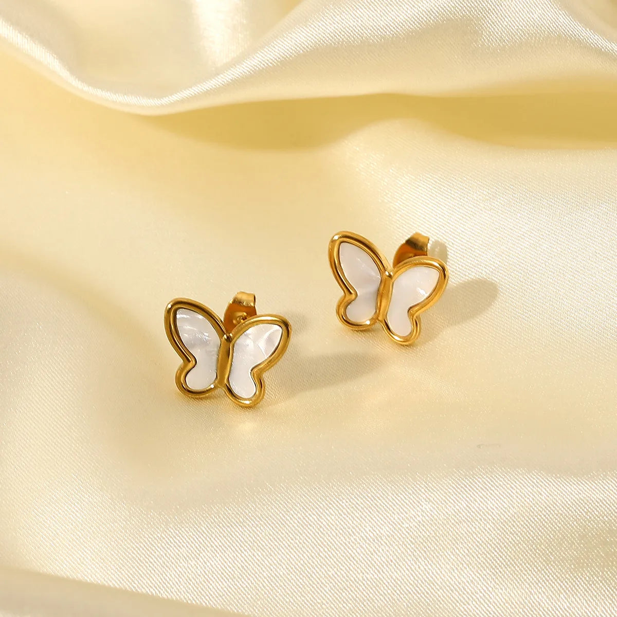 Fashion 18k Gold Natural White Shell Butterfly Shape Stainless Steel Stud