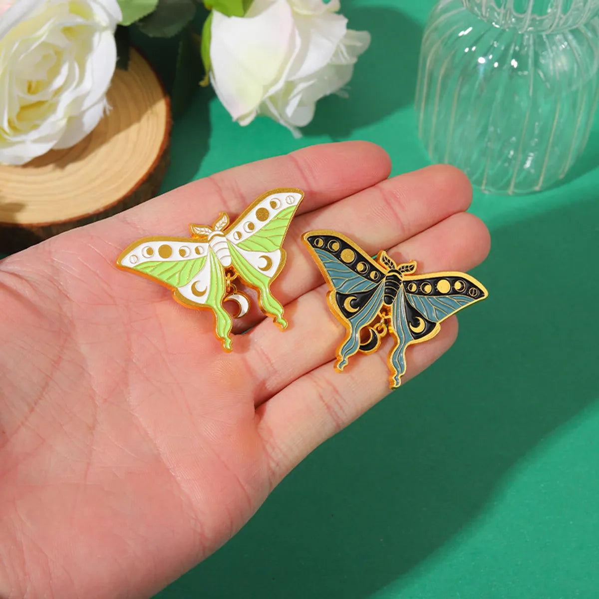 Fashion Animal Butterfly Alloy Stoving Varnish Unisex Brooches