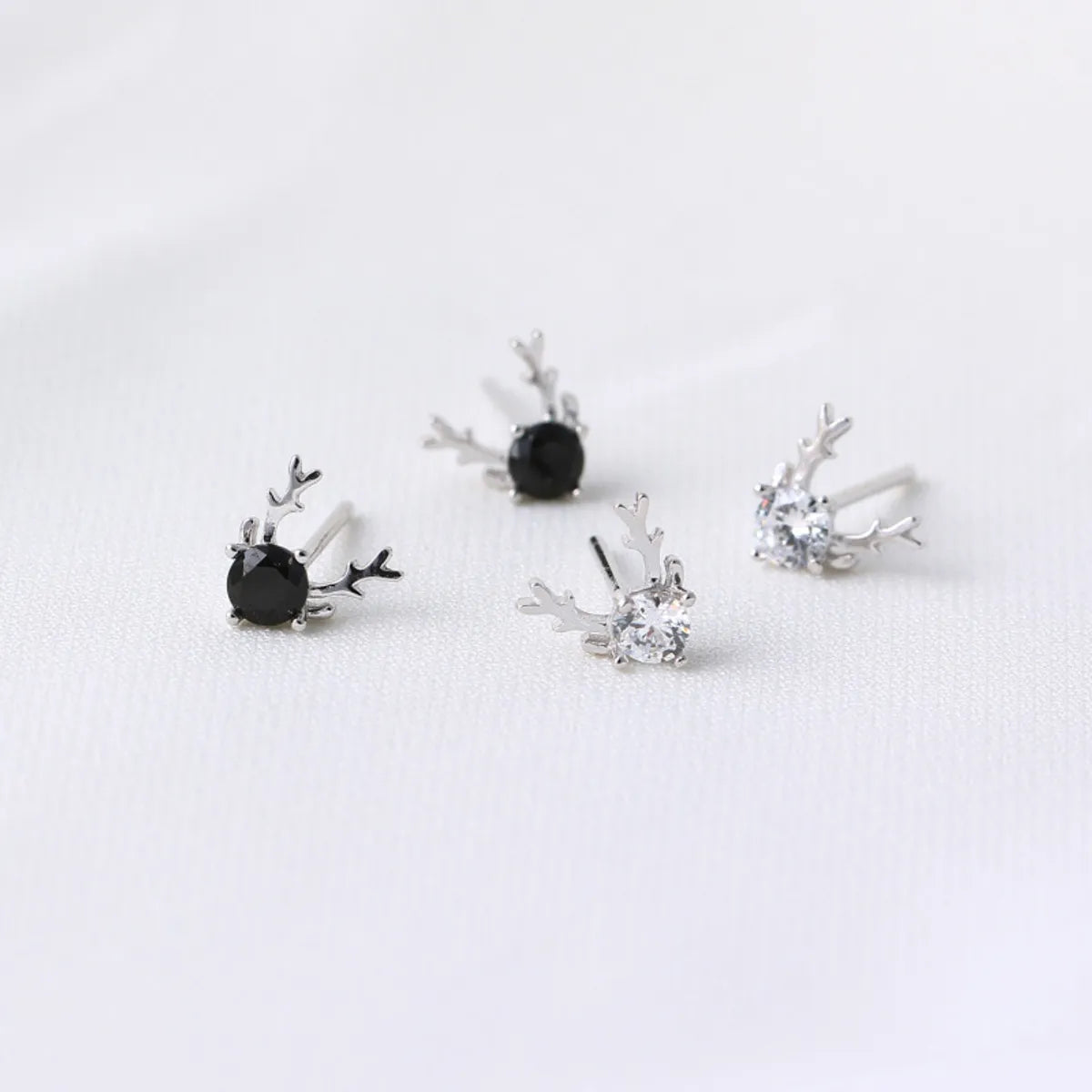 Fashion Antler Earrings S925 Silver Simple Christmas Elk Diamond Zircon Earrings