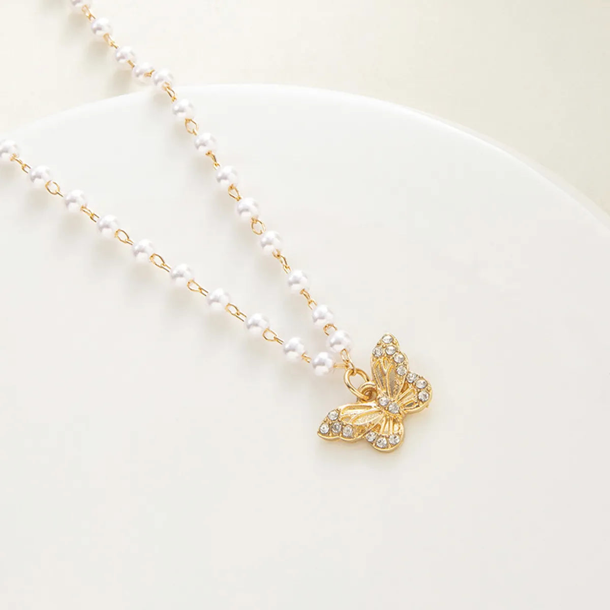 Fashion Butterfly Imitation Pearl Alloy Diamond Necklace