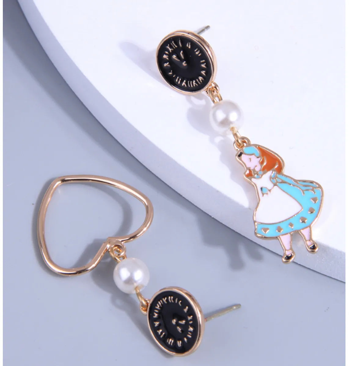 Fashion Cartoon Character Heart Shape Alloy Plating Artificial Pearls Women's Drop Earrings 1 Pair