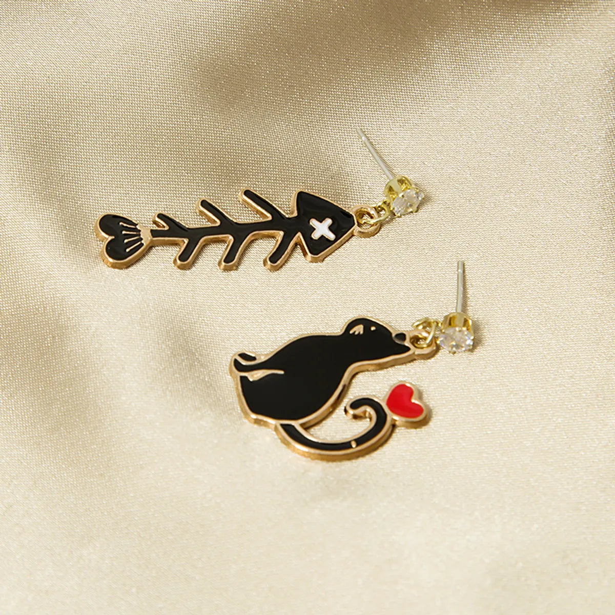 Fashion Cat Fish Bone Alloy Asymmetrical Plating Inlay Rhinestones Women's Drop Earrings 1 Pair